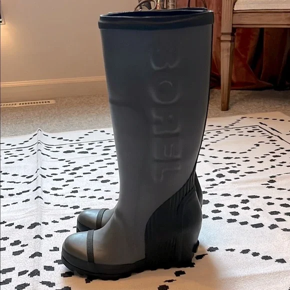 Sorel Black Winter & Rain Boots - Picture 3 of 9